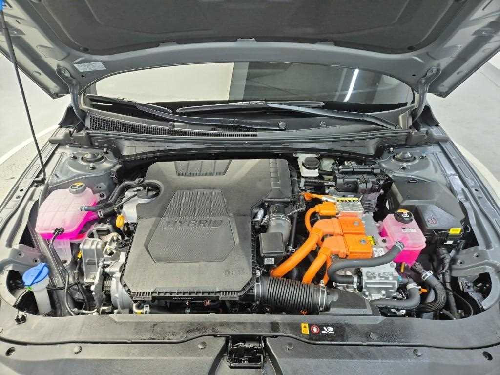 HYUNDAI Avante - Vista 5