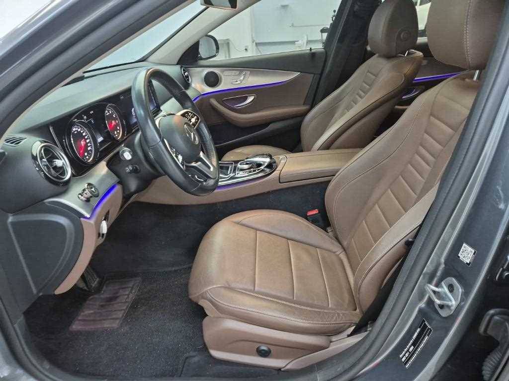 Mercedes Benz E class - Vista 11