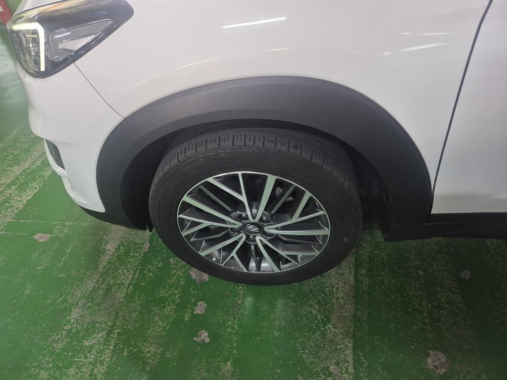 HYUNDAI Tucson - Vista 5