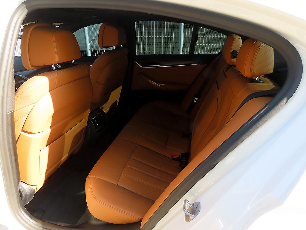 BMW 5 Series - Vista 6