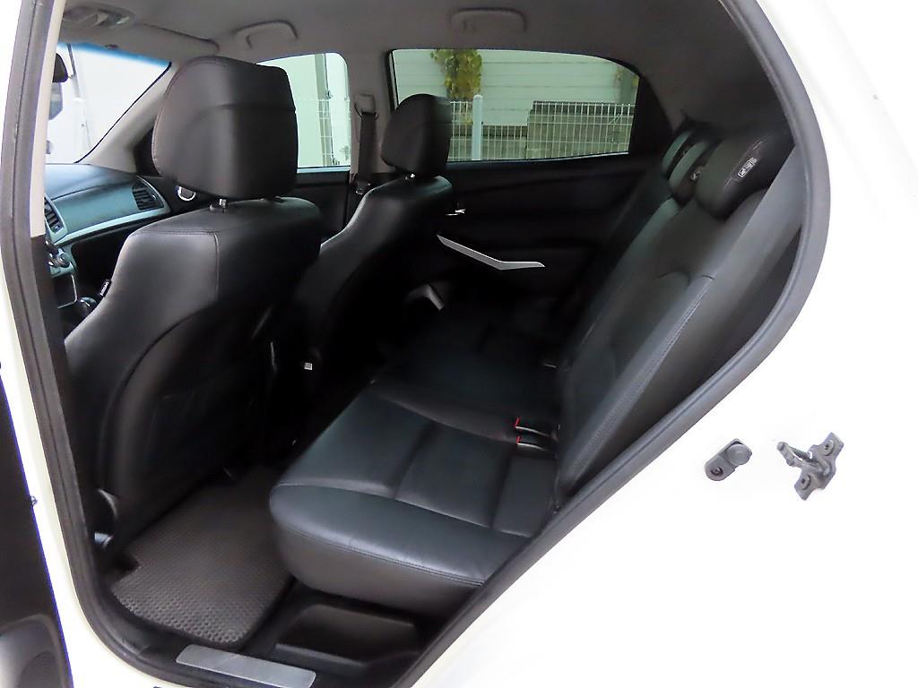 Ssangyong Korando - Vista 6