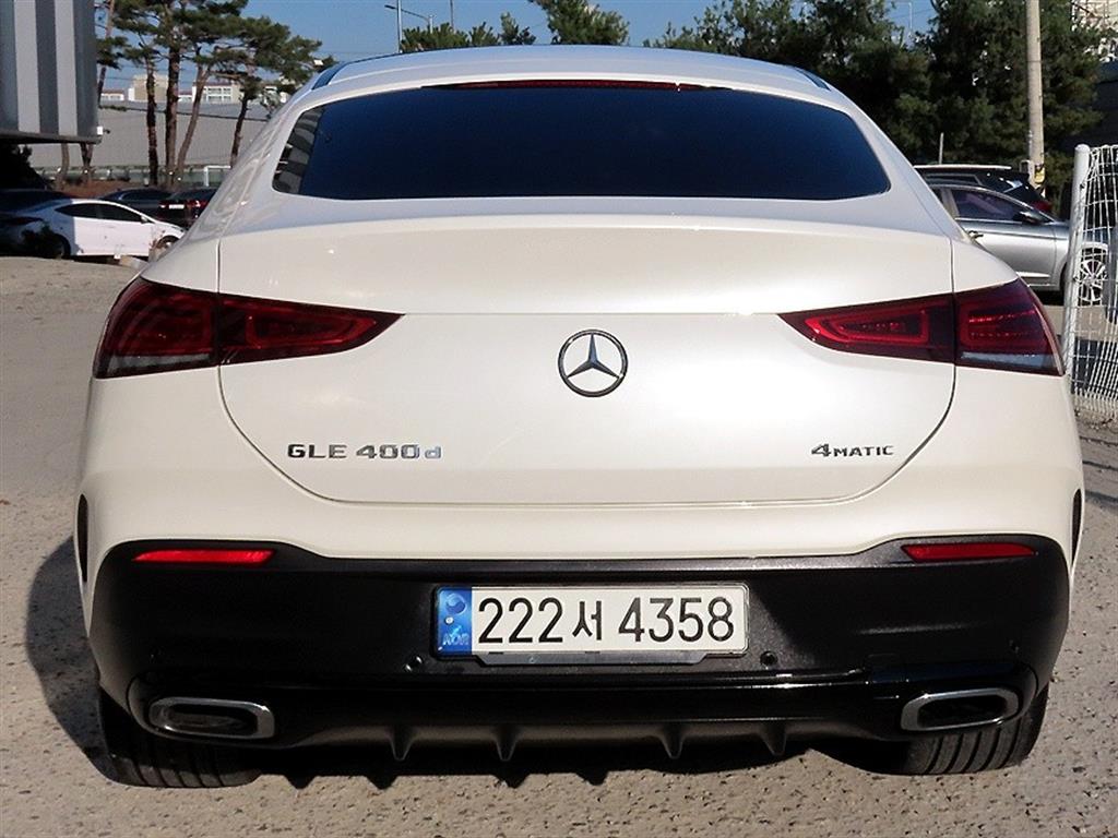 Mercedes Benz GLE Class - Vista 4