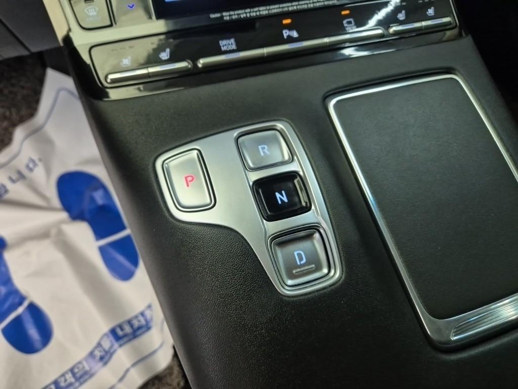 HYUNDAI Grandeur - Vista 8