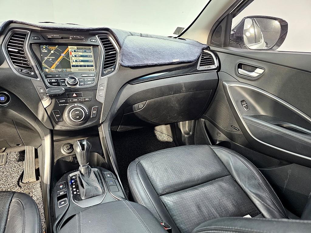 HYUNDAI Santa Fe - Vista 9