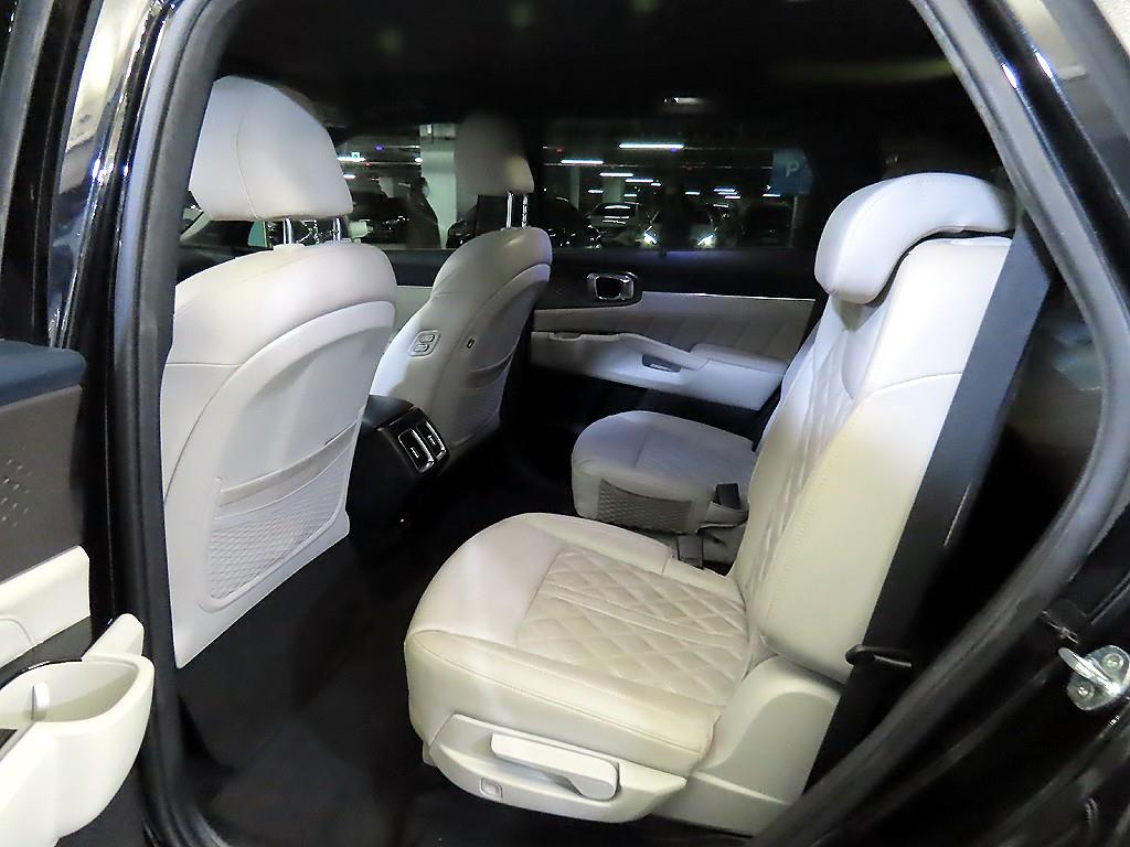 KIA Sorento - Vista 7