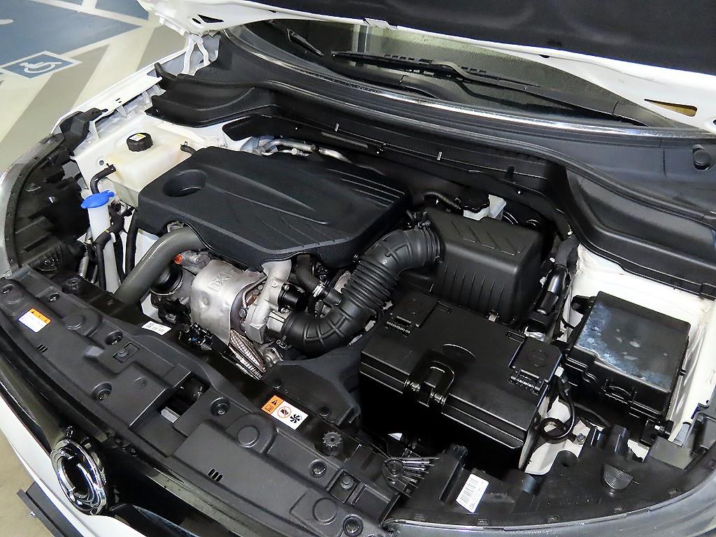 Ssangyong Tivoli 2021 Blanco - Importación desde Corea - HF Imports Iquique - Foto 18