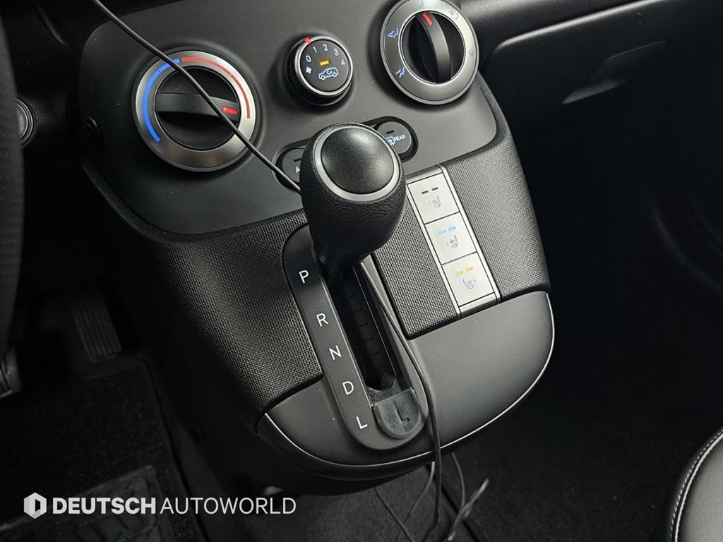 HYUNDAI Casper - Vista 9