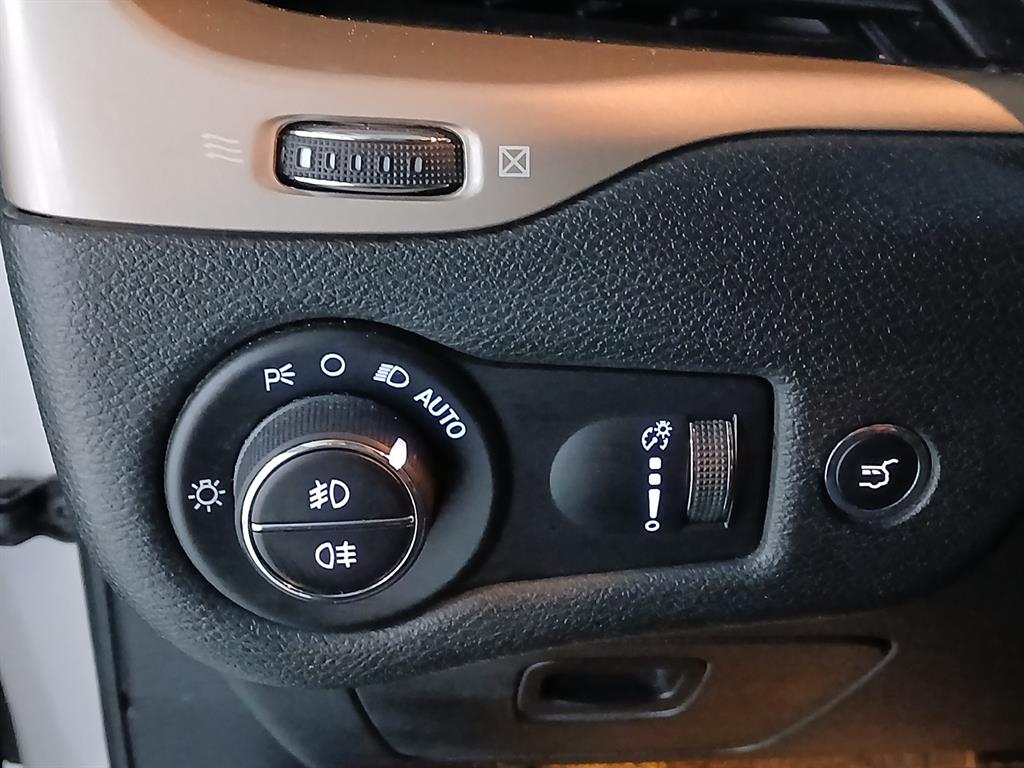 Jeep Cherokee 2016 Blanco - Importación desde Corea - HF Imports Iquique - Foto 16