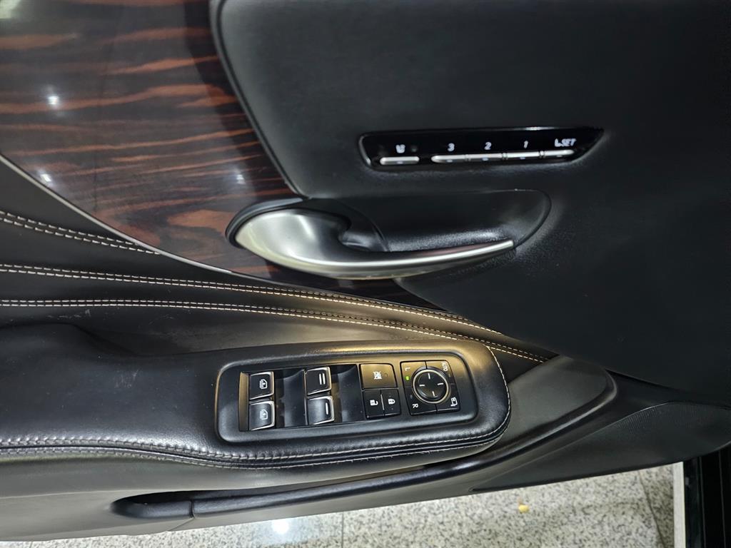 Lexus LS 2018 Negro - Importación desde Corea - HF Imports Iquique - Foto 14