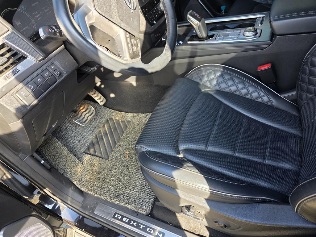 Ssangyong Rexton - Vista 10