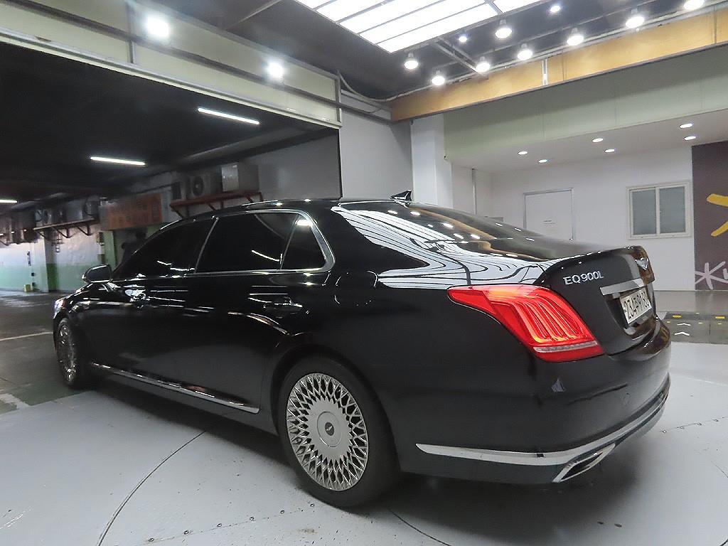 Genesis EQ900 - Vista 7