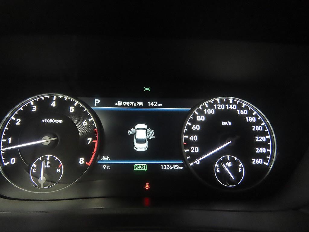 Genesis EQ900 - Vista 11