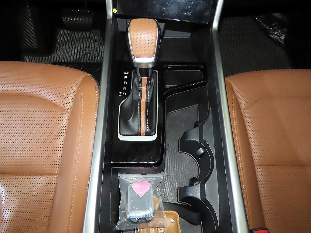 Ssangyong Torres - Vista 12