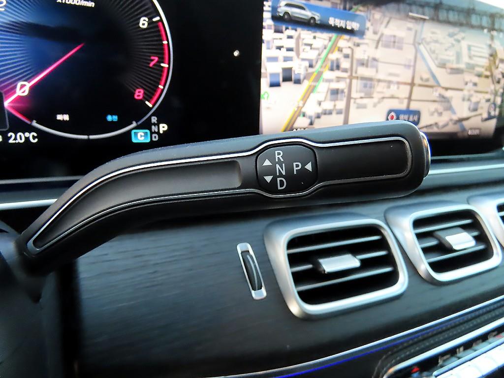 Mercedes Benz GLS Class - Vista 12