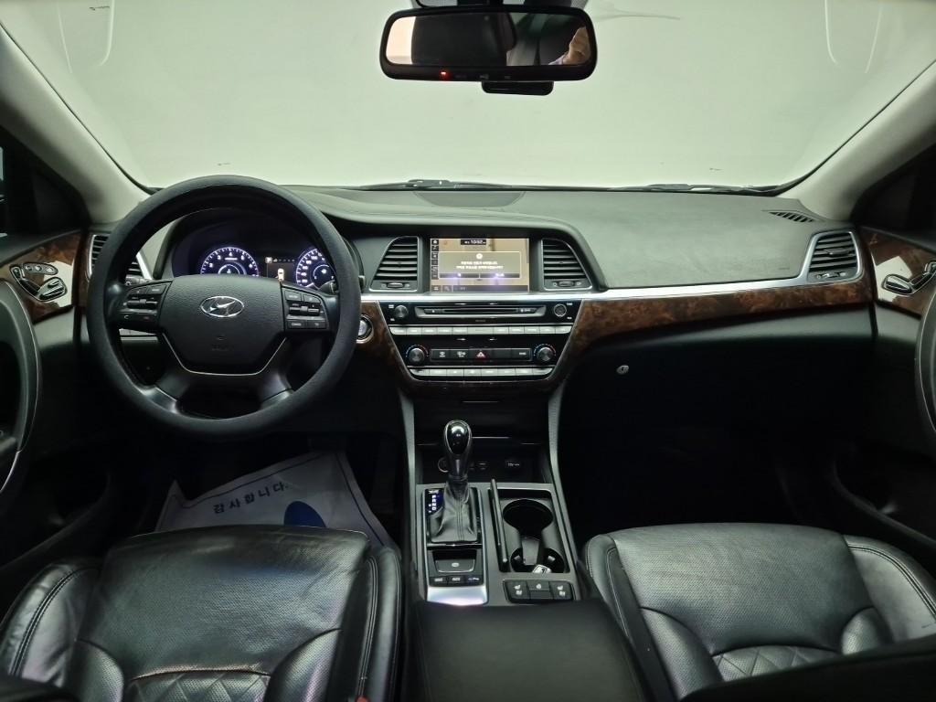 HYUNDAI Aslan - Vista 7