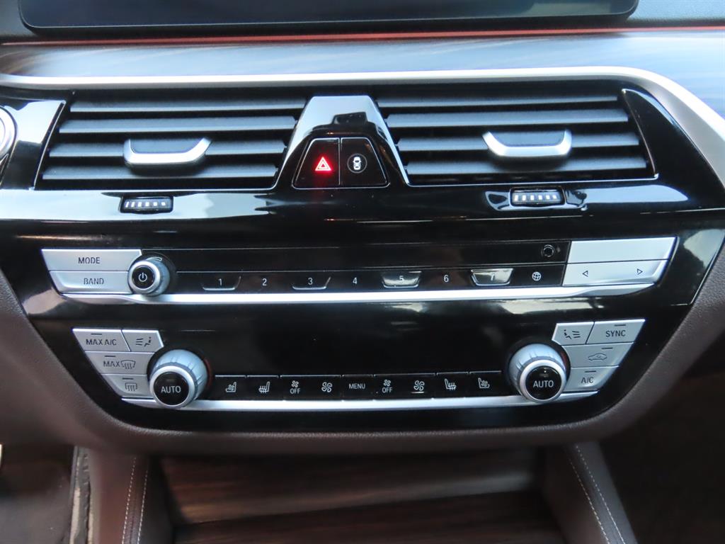 BMW 5 Series 2021 Azul - Importación desde Corea - HF Imports Iquique - Foto 11