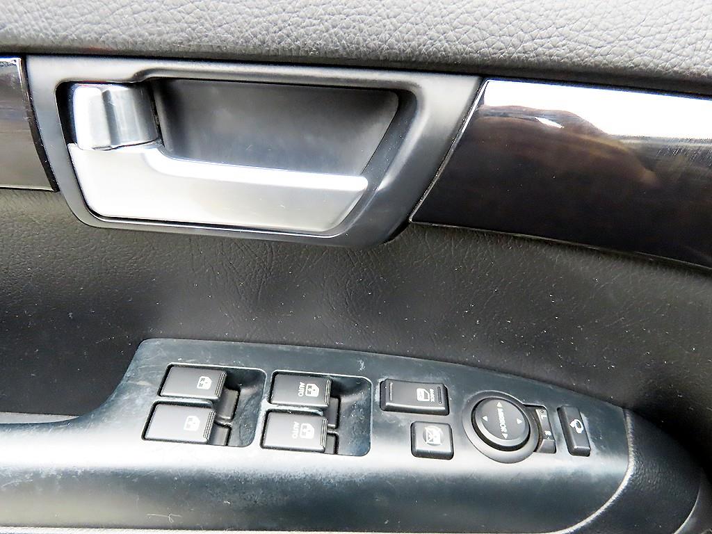 KIA Mohave - Vista 11