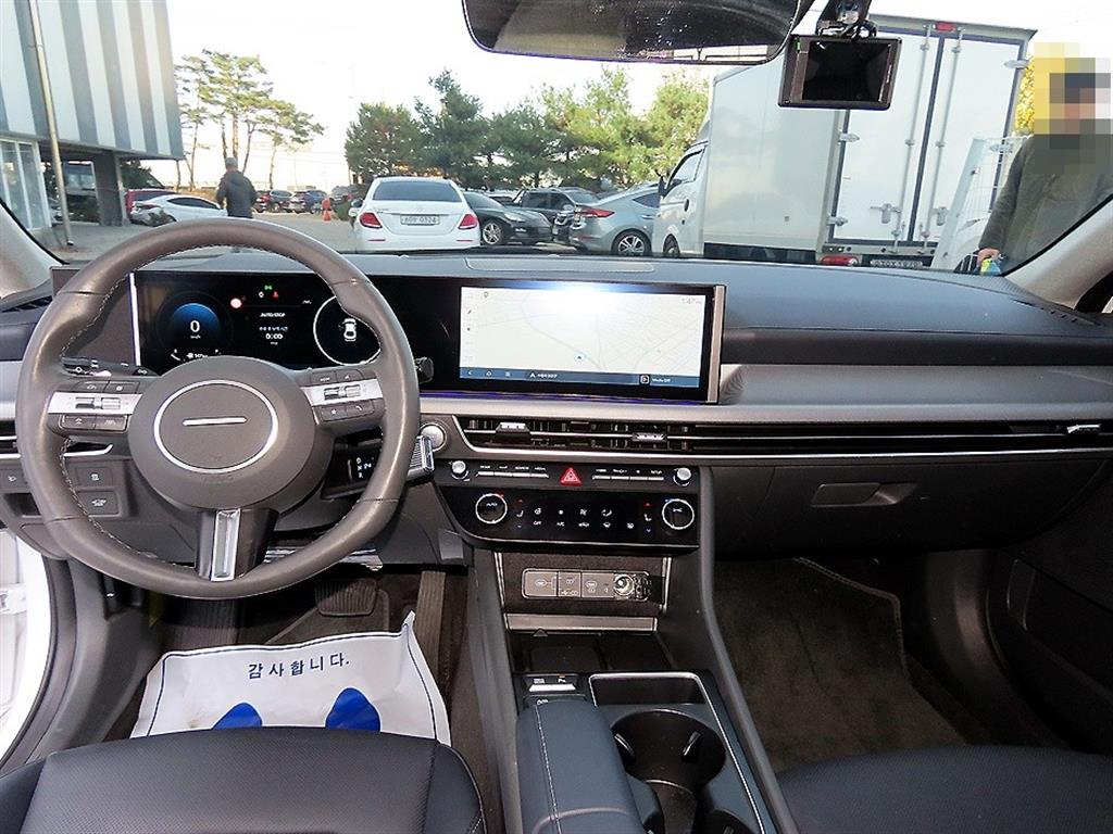 HYUNDAI Sonata - Vista 7