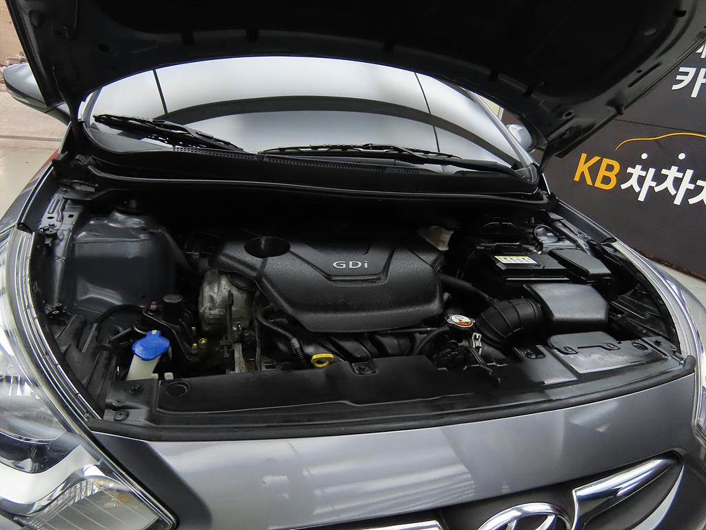 HYUNDAI Accent 2015 Gris - Importación desde Corea - HF Imports Iquique - Foto 17