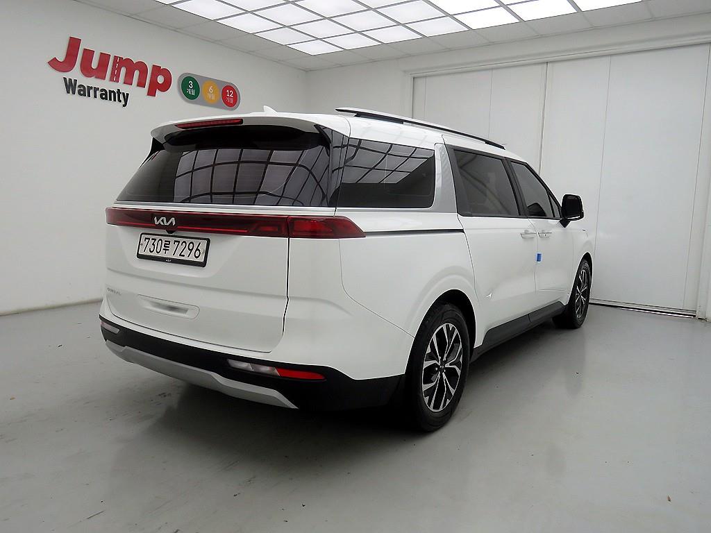 KIA Carnival - Vista 4