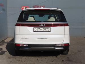 KIA Carnival - Vista 8