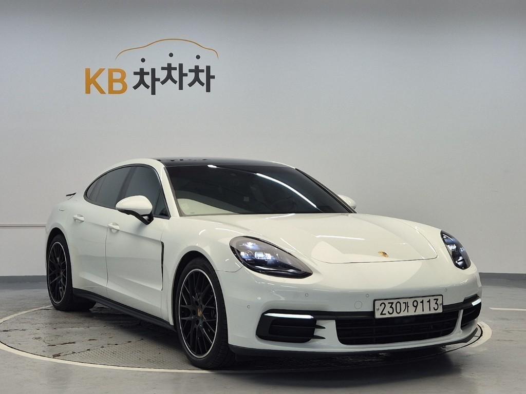 Porsche Panamera - Vista 4