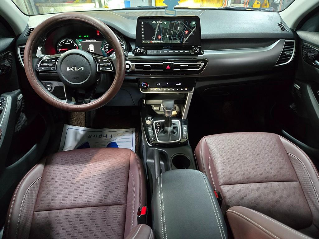 KIA Seltos - Vista 9