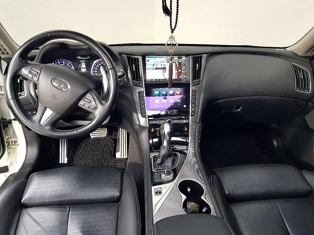 Infiniti Q - Vista 5