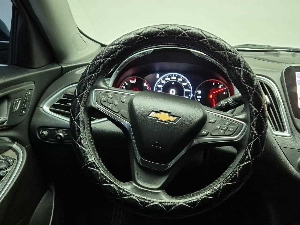 Chevrolet Malibu - Vista 9