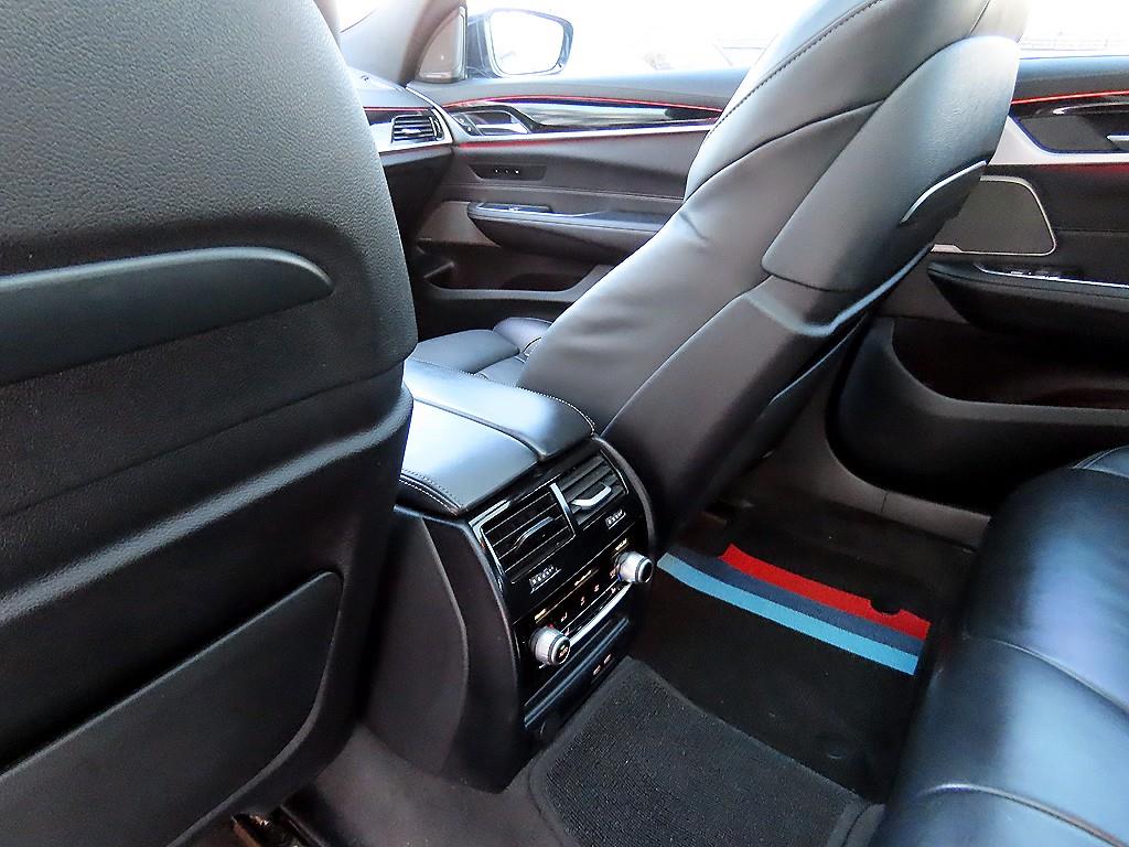 BMW Gran Turismo 2023 Negro - Importación desde Corea - HF Imports Iquique - Foto 15