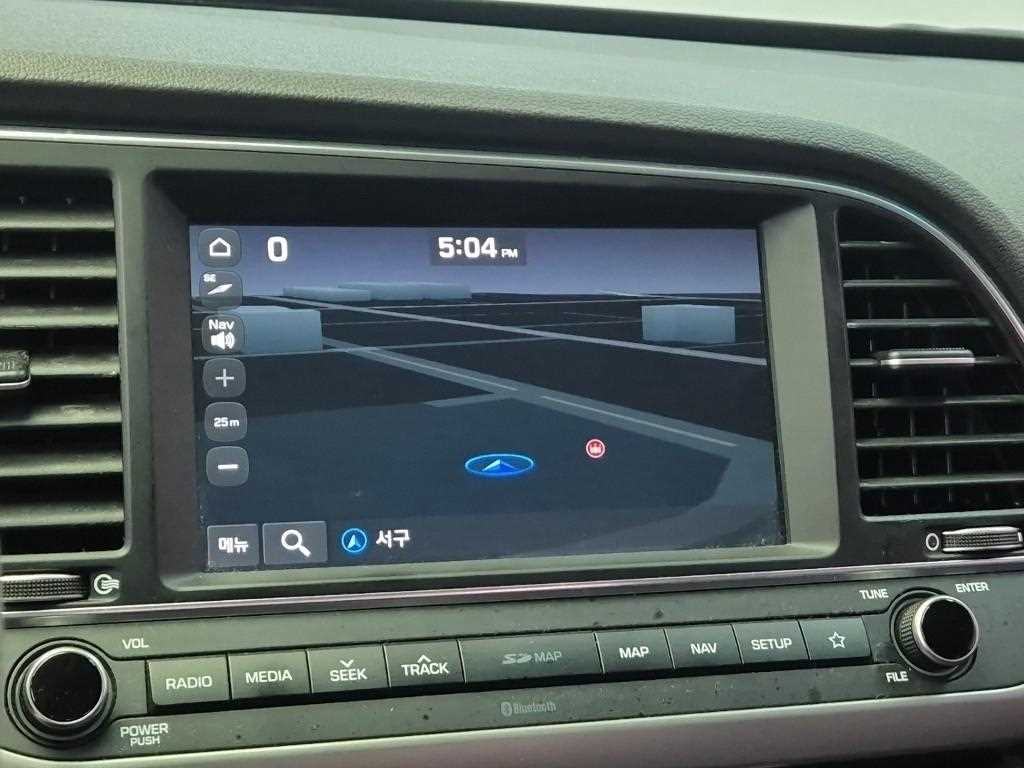 HYUNDAI Avante 2018 Blanco - Importación desde Corea - HF Imports Iquique - Foto 14