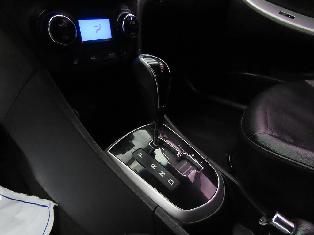 HYUNDAI Accent - Vista 11