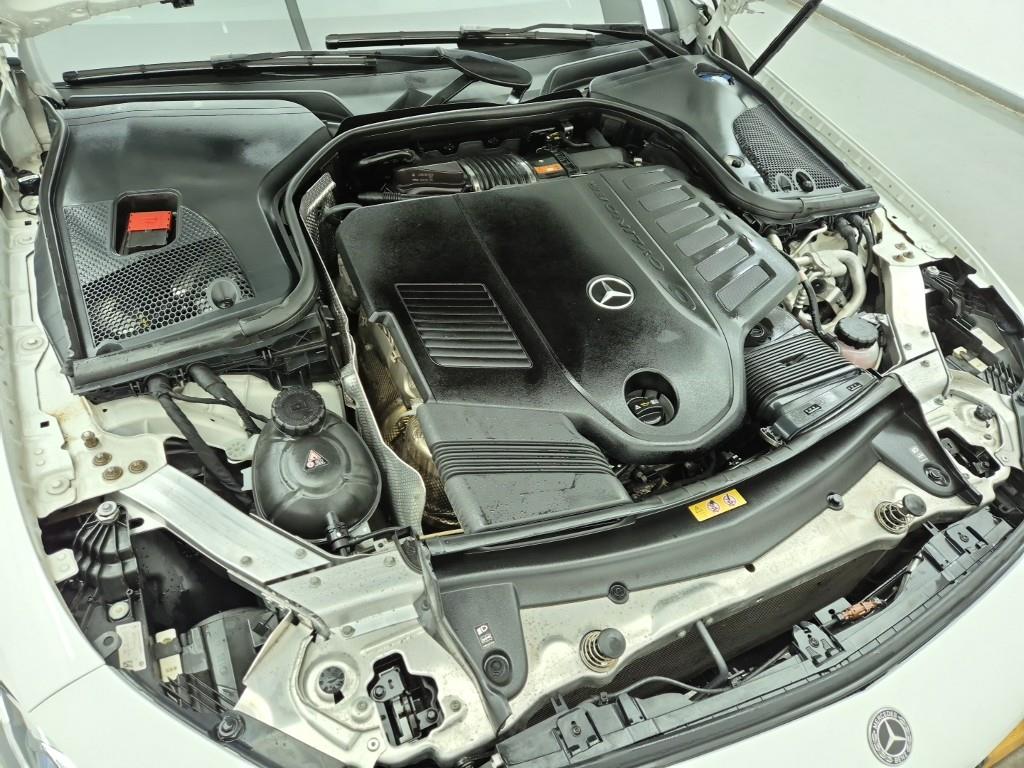 Mercedes Benz CLS Class - Vista 6