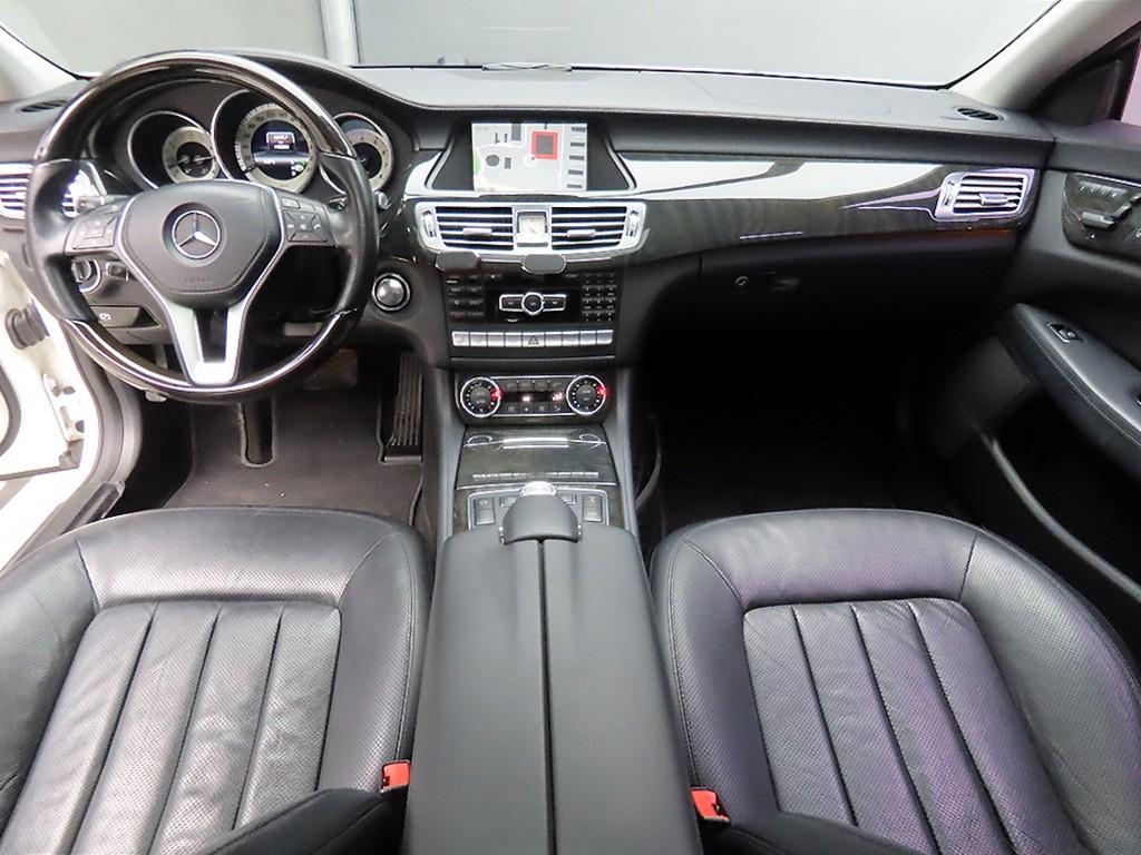 Mercedes Benz CLS Class - Vista 7