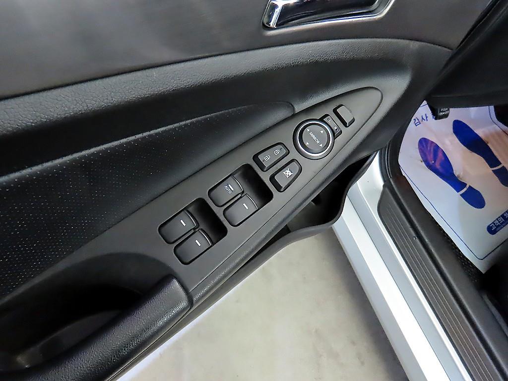 HYUNDAI Sonata 2014 Blanco - Importación desde Corea - HF Imports Iquique - Foto 18