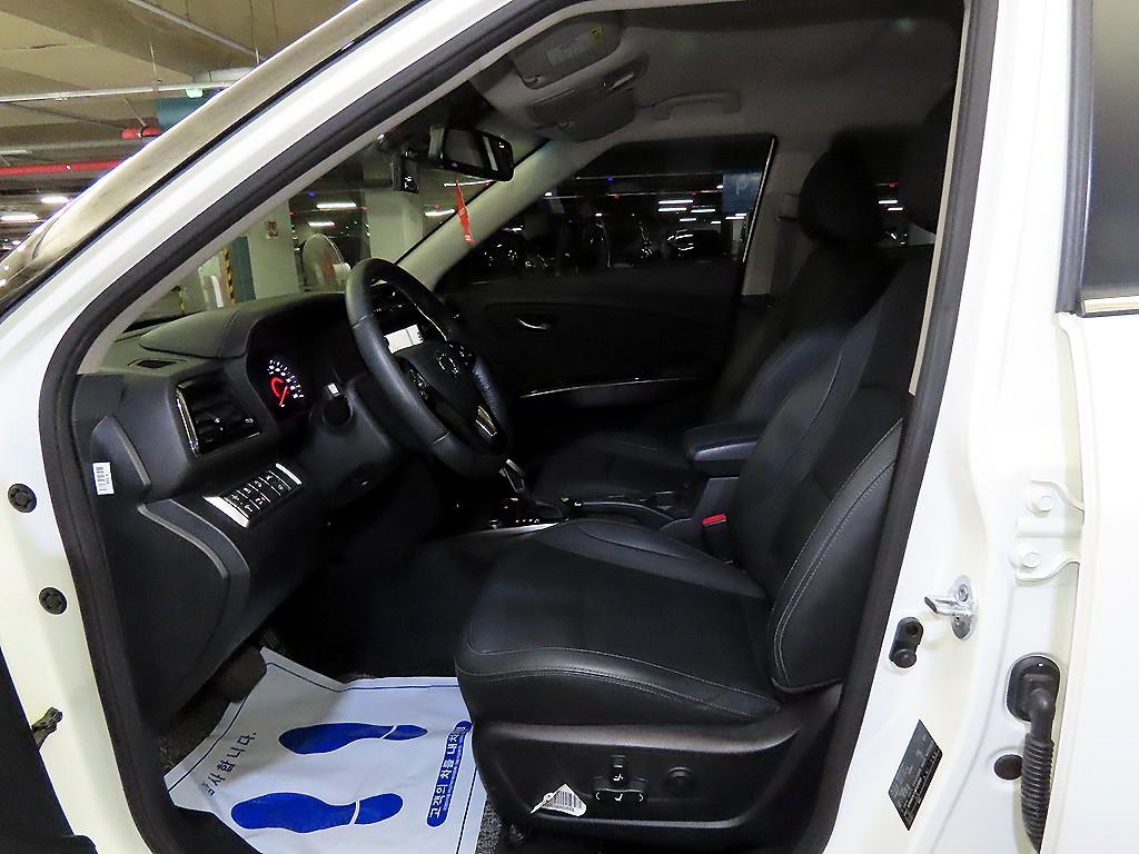 Ssangyong Tivoli - Vista 6