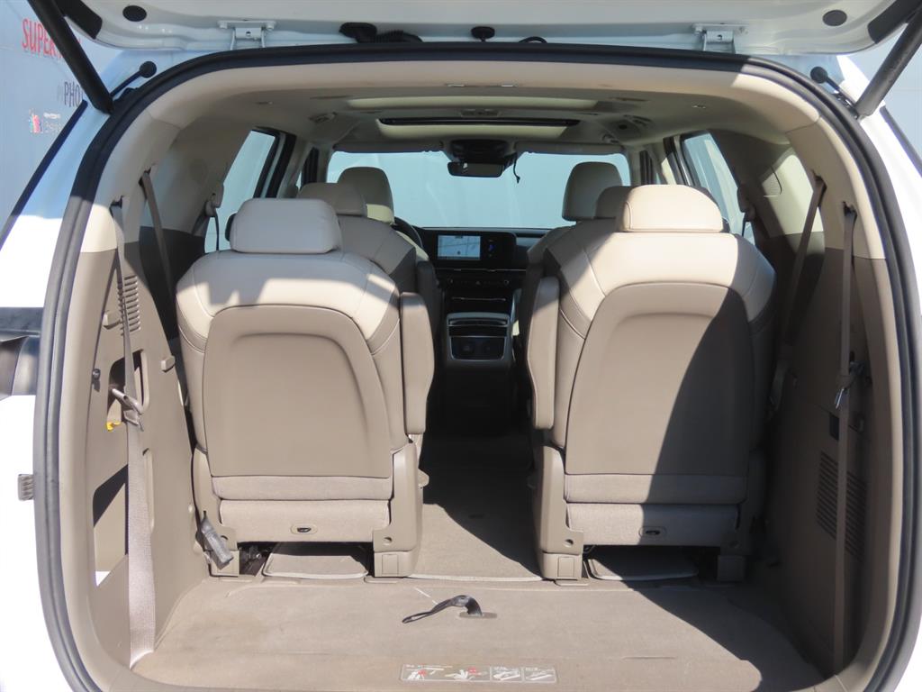 KIA Carnival - Vista 9