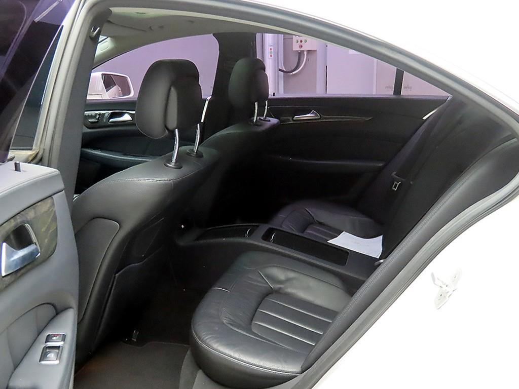 Mercedes Benz CLS Class - Vista 6