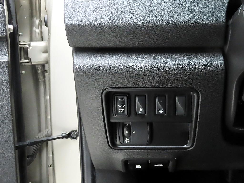 SAMSUNG QM6 - Vista 12