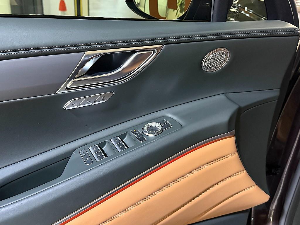 Genesis GV80 2024 Negro - Importación desde Corea - HF Imports Iquique - Foto 13