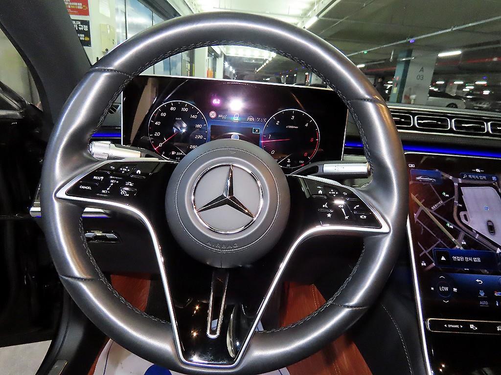 Mercedes Benz S Class - Vista 8