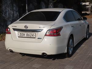 Nissan Altima - Vista 6