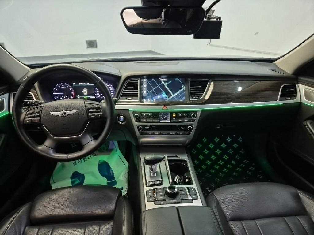 Genesis G80 - Vista 9