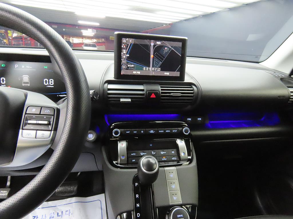 HYUNDAI Casper - Vista 10