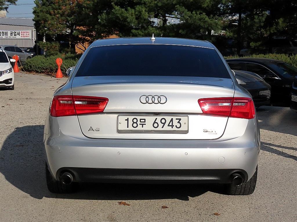 Audi A6 - Vista 4