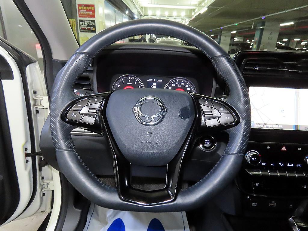 Ssangyong Tivoli - Vista 8