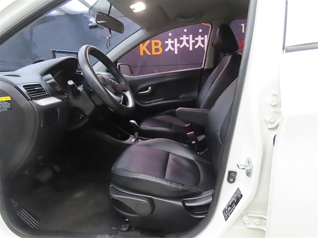 KIA Morning - Vista 5