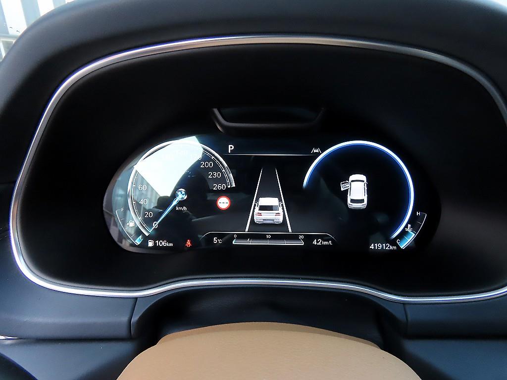 Genesis GV80 - Vista 9