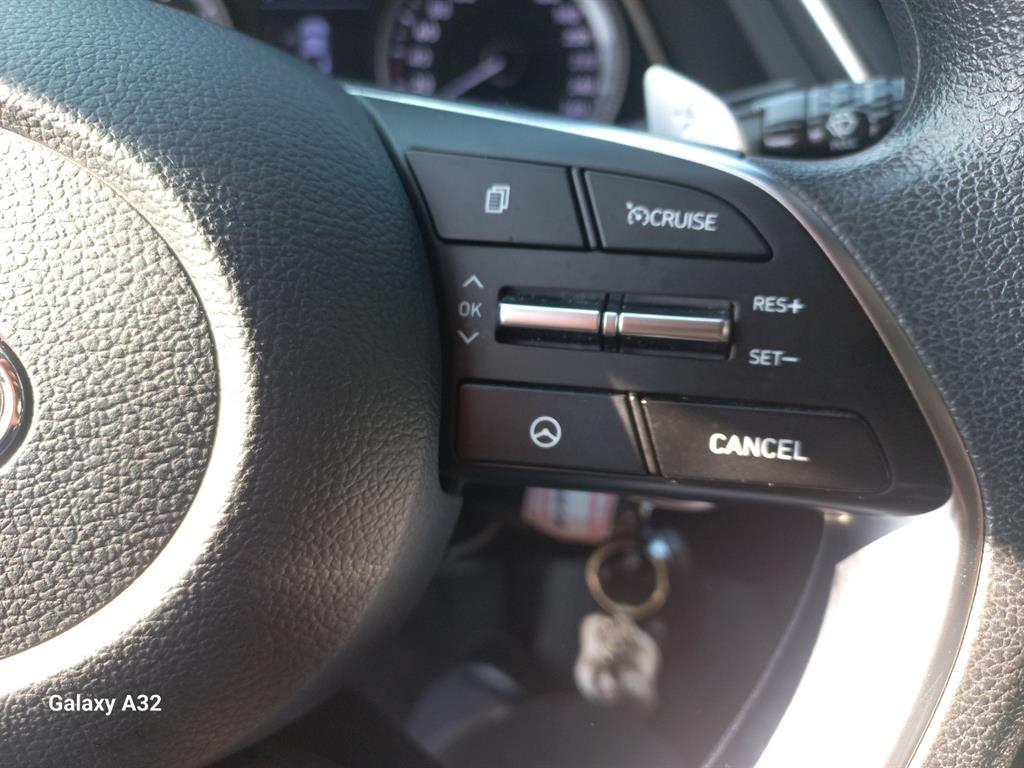 HYUNDAI Sonata - Vista 8