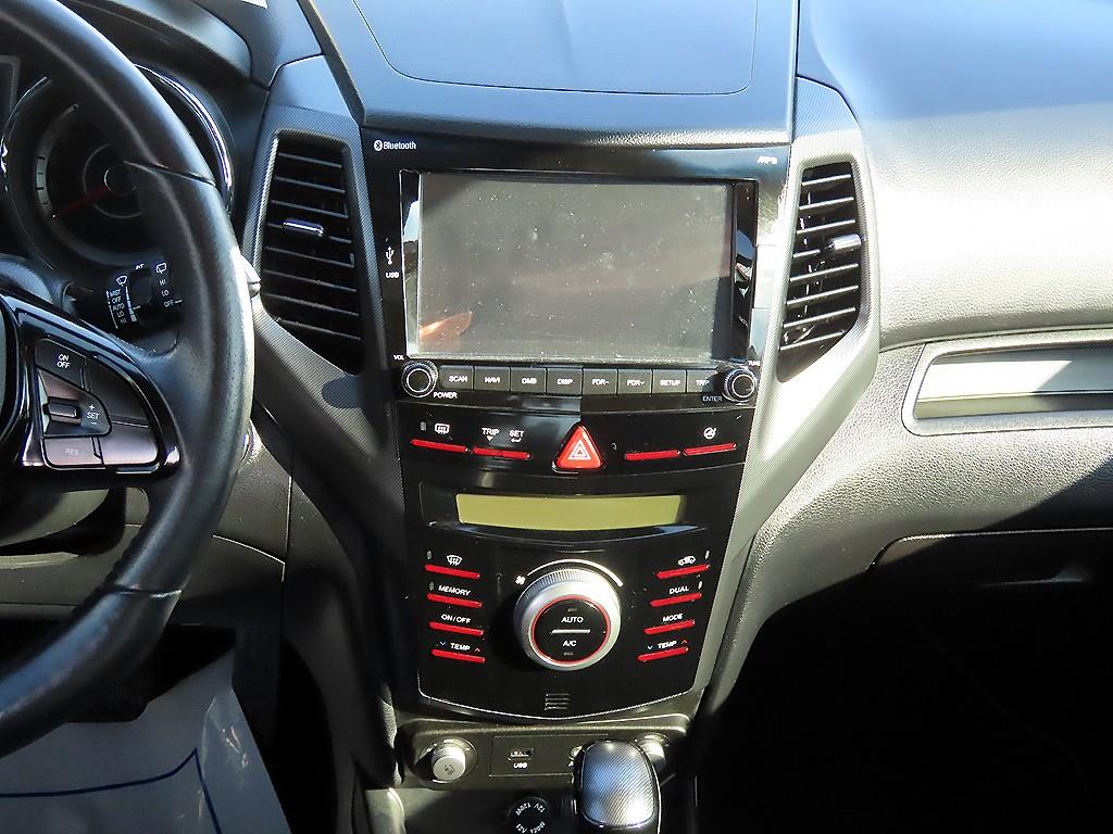 Ssangyong Tivoli - Vista 10